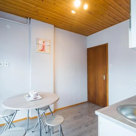 Csini Vendeghaz * Balatonföldvár