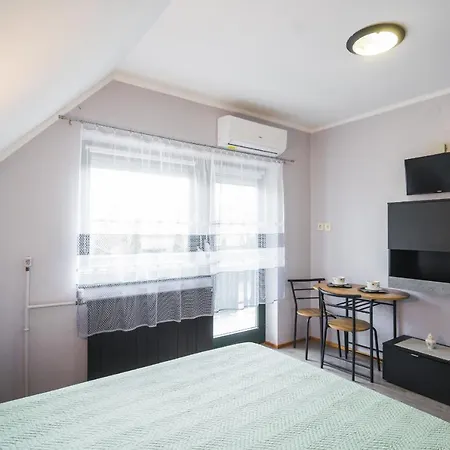 Csini Vendeghaz Balatonfoldvar