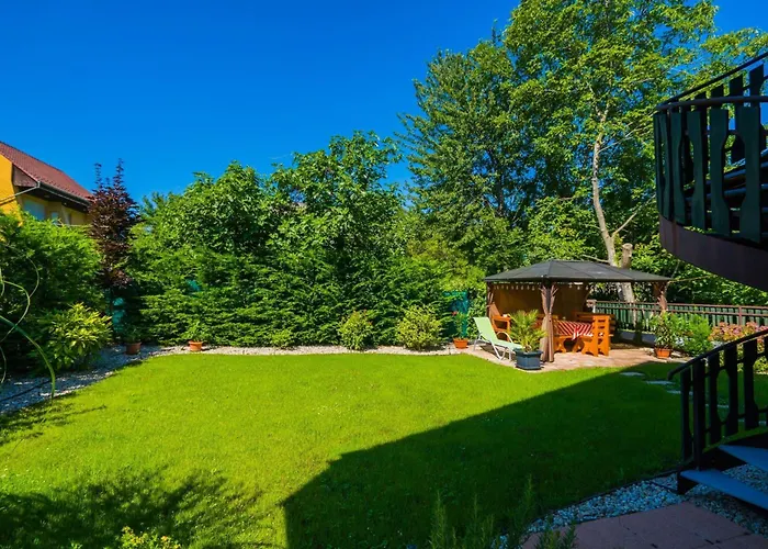 게스트하우스 Csini Vendeghaz Balatonföldvár