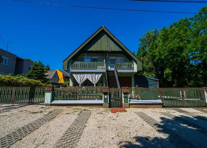 Csini Vendeghaz Pensionat 3*